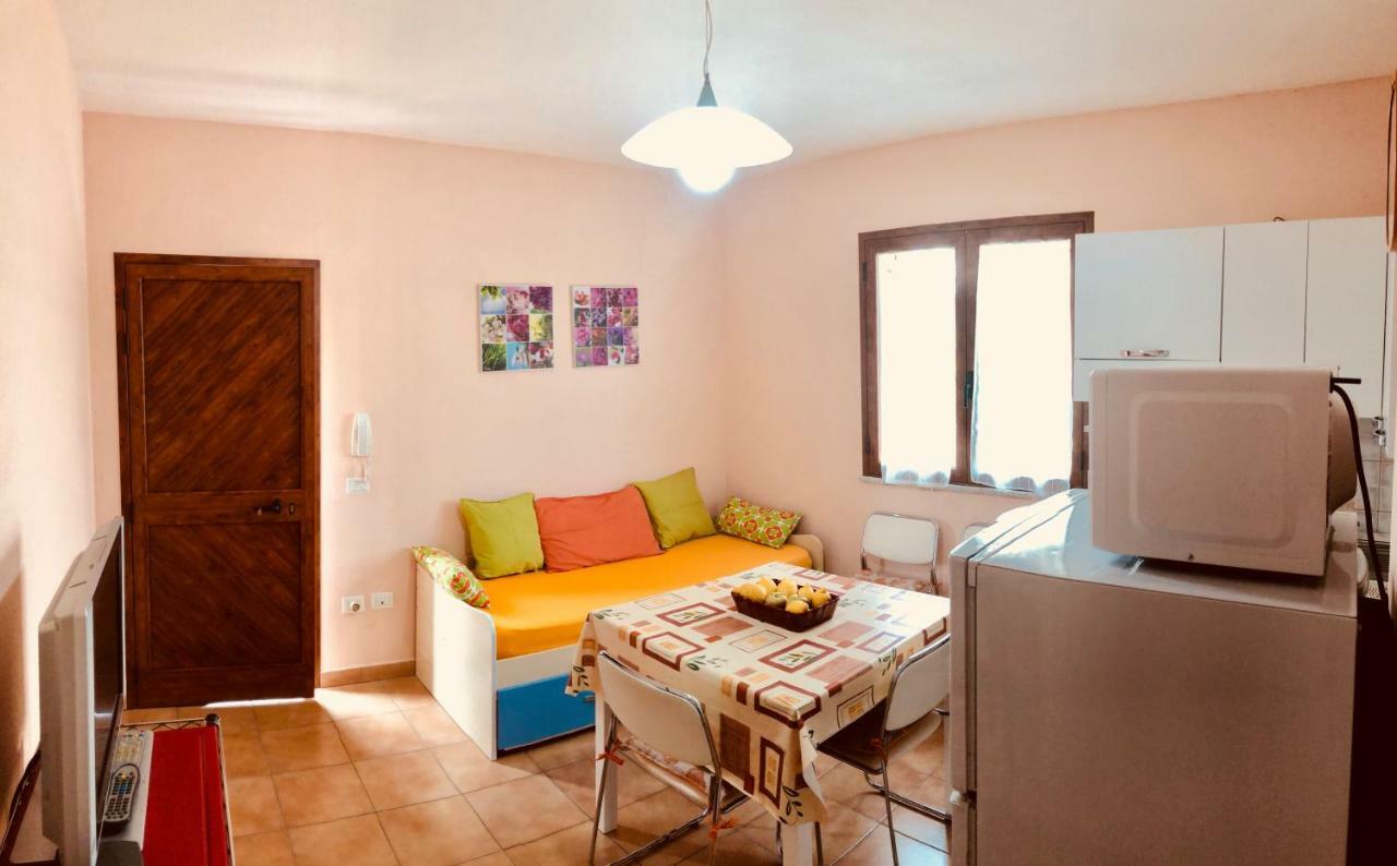 Appartamento Vacanze Sardegna Синискола Екстериор снимка